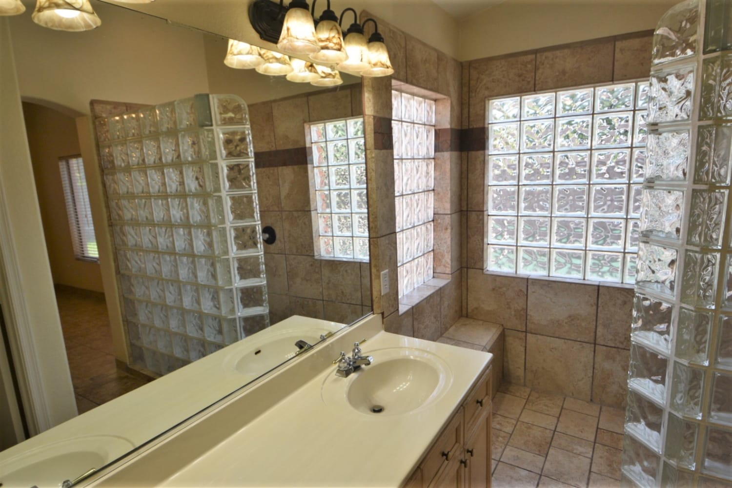 10886 W Loma Ln, Peoria photo 16