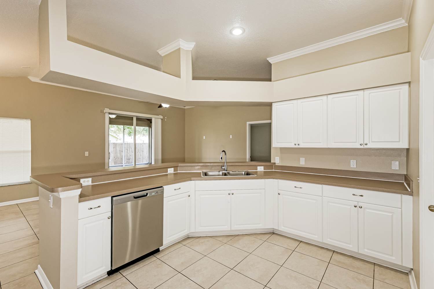 109 Orange Bud Way, Plant City photo 8
