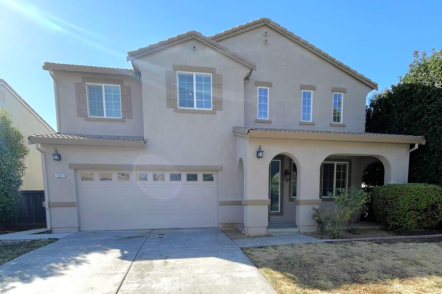 Front of 1097 Ashford Ln, Lincoln, CA