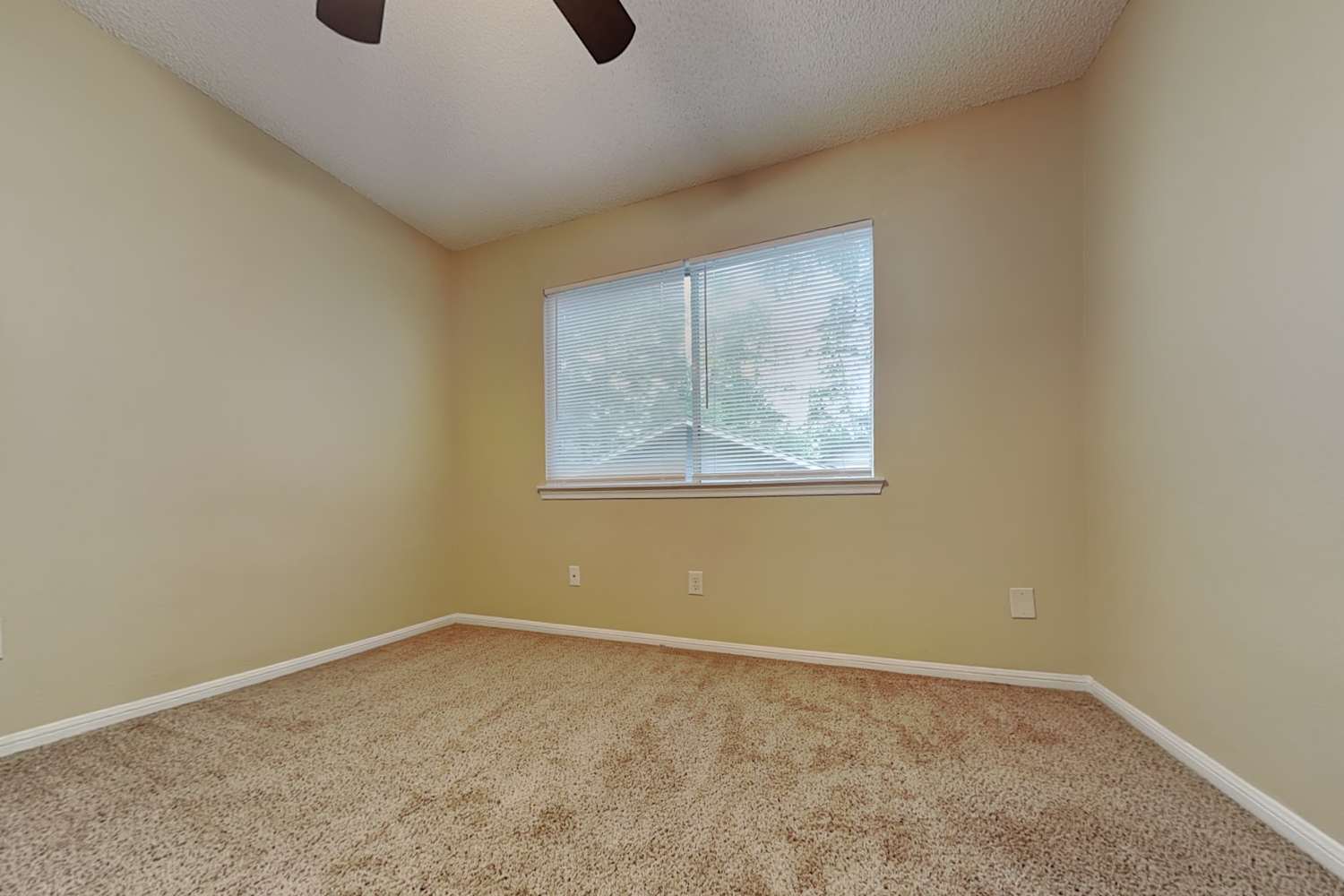 11 Brentwood Oaks Ct, The Woodlands photo 16