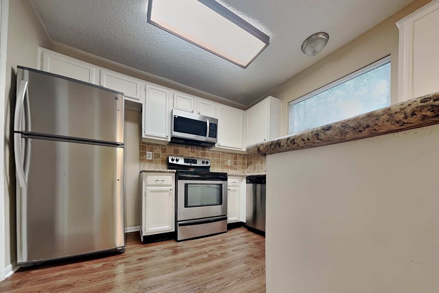 11 Brentwood Oaks Ct, The Woodlands photo 8