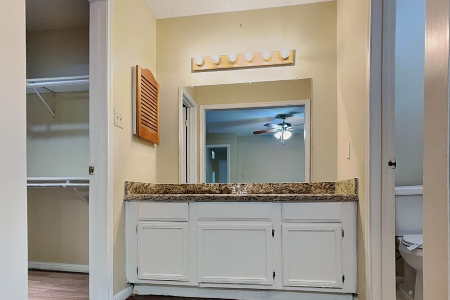 11 Brentwood Oaks Ct, The Woodlands photo 12