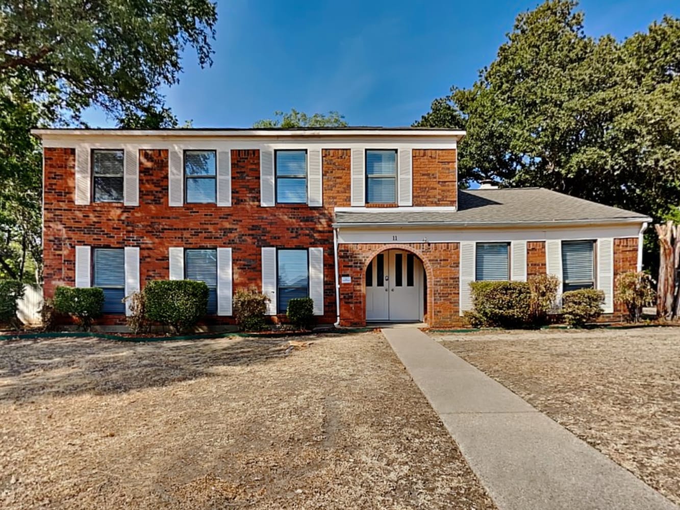 Front of 11 Crooked Creek Ct, Roanoke, TX