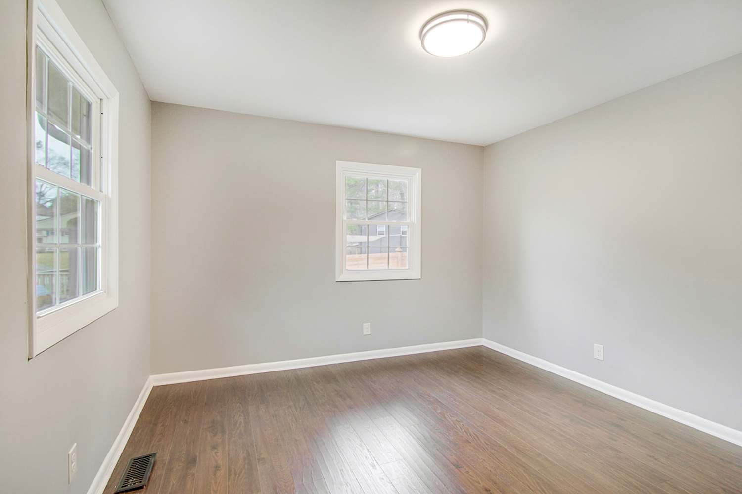 1100 Chatham Ln, Raleigh photo 15