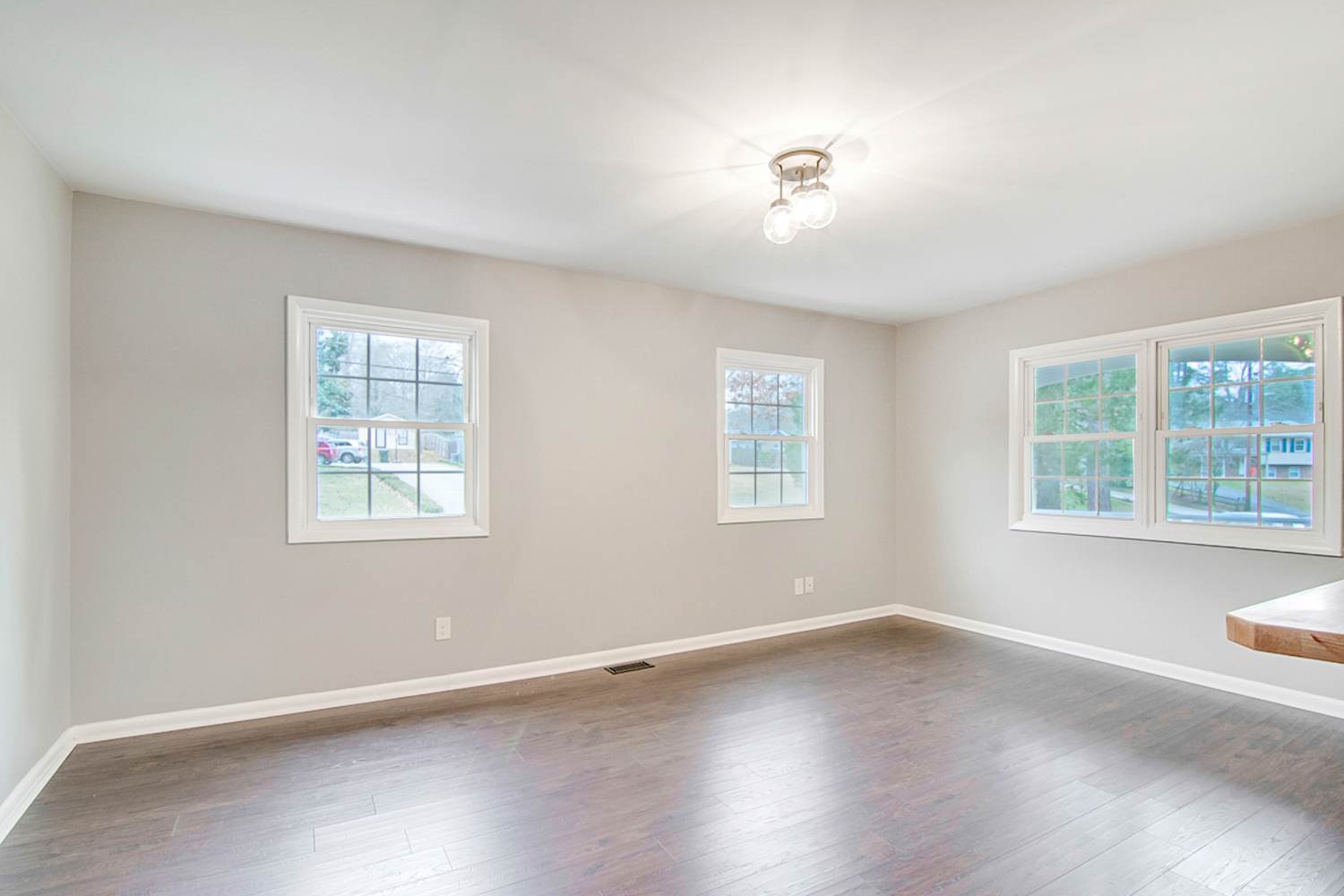 1100 Chatham Ln, Raleigh photo 6