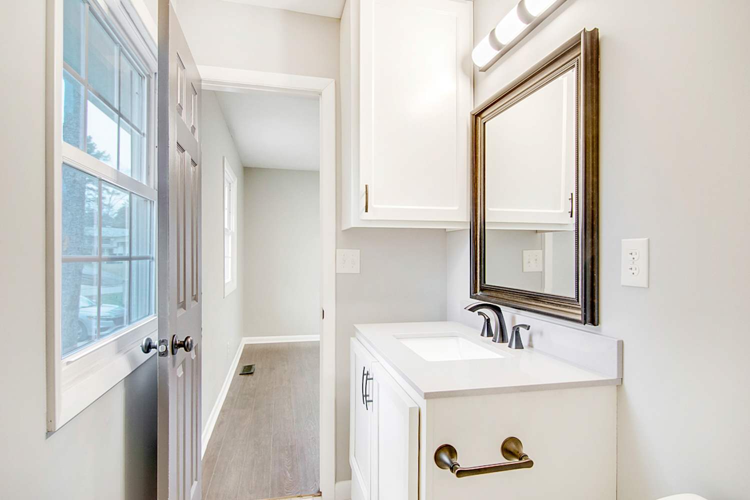 1100 Chatham Ln, Raleigh photo 21