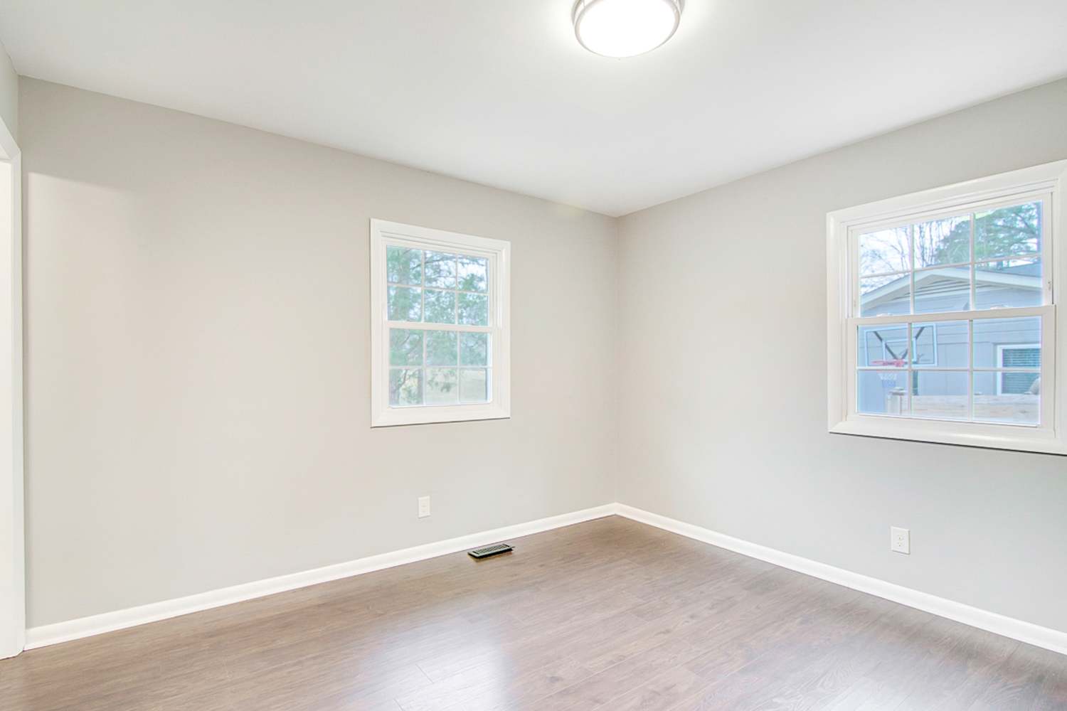 1100 Chatham Ln, Raleigh photo 13