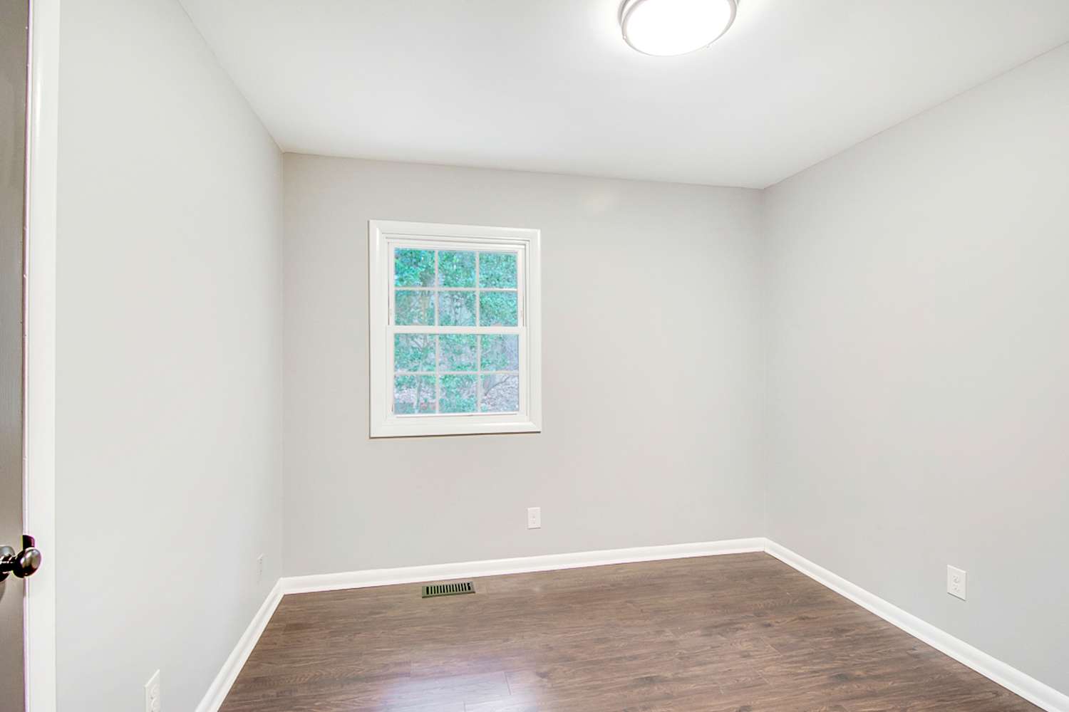 1100 Chatham Ln, Raleigh photo 18