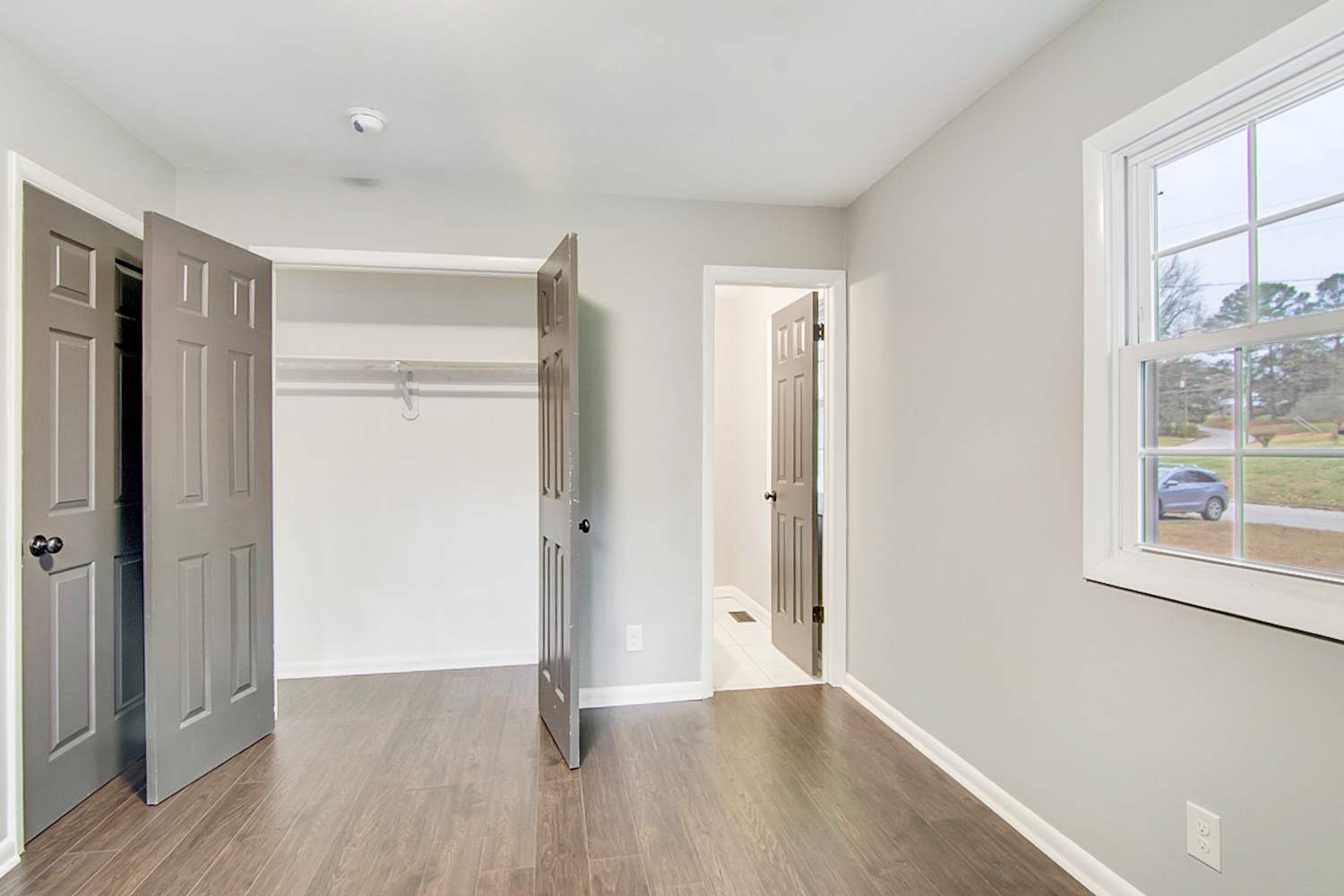 1100 Chatham Ln, Raleigh photo 14