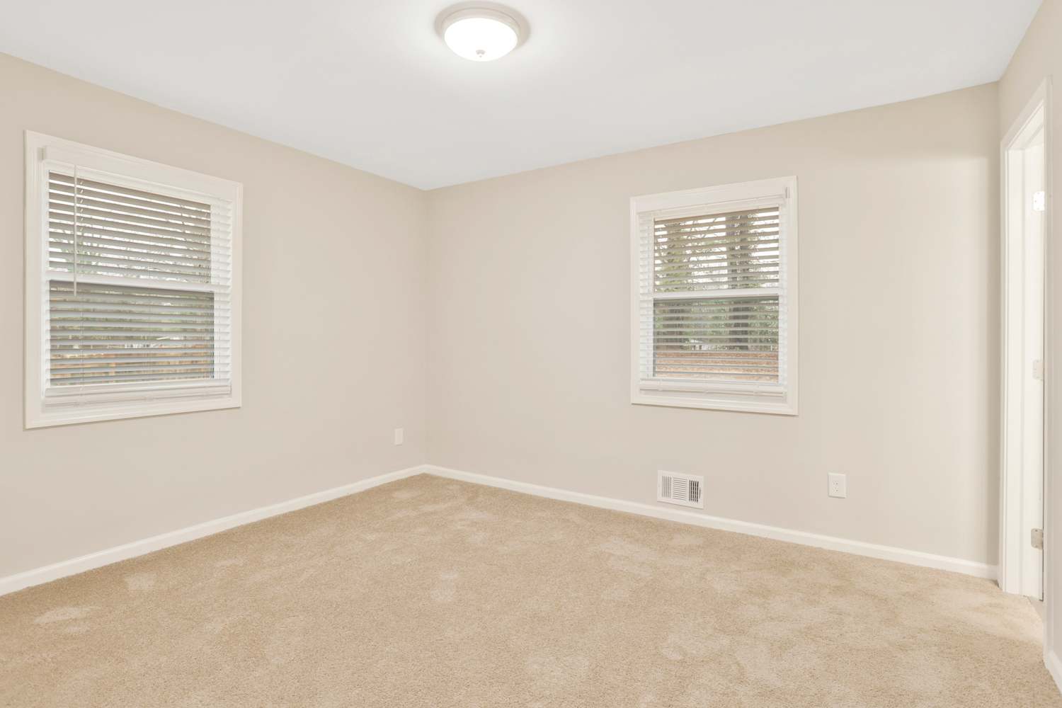 1100 Grace St Sw, Mableton photo 14