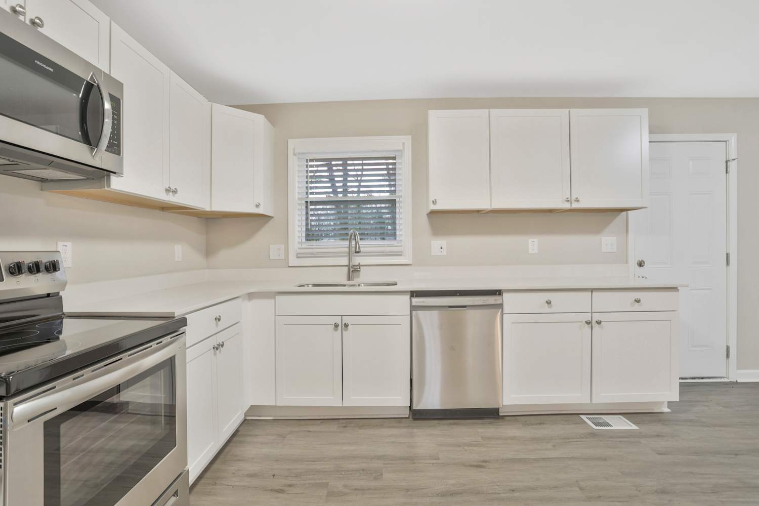 1100 Grace St Sw, Mableton photo 9