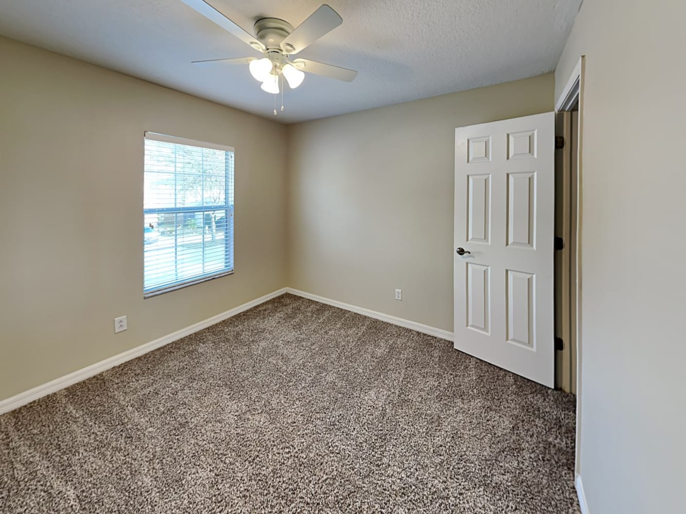 11041 Golden Silence Dr, Riverview photo 13
