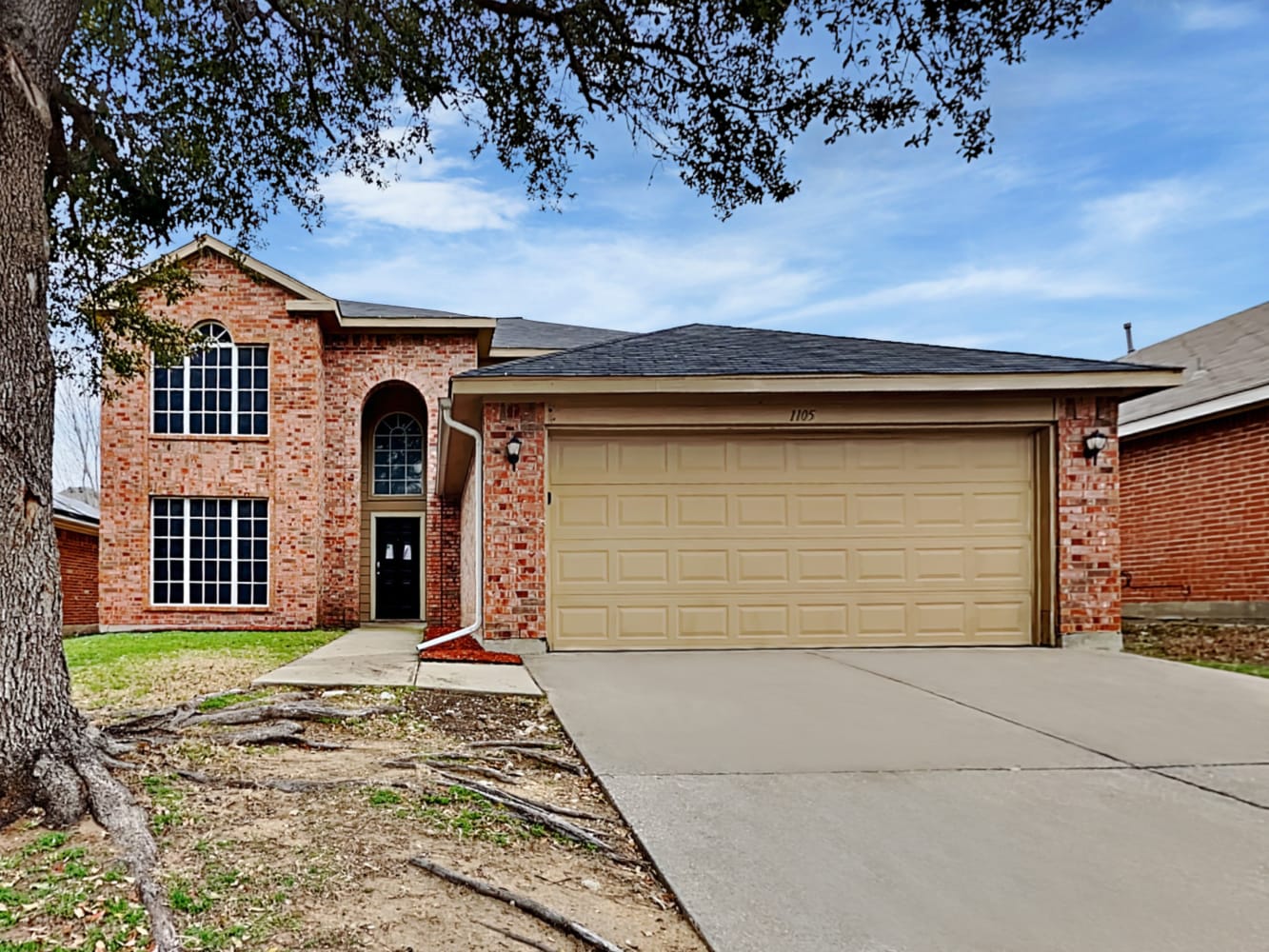 Front of 1105 Iron Horse Dr, Fort Worth, TX
