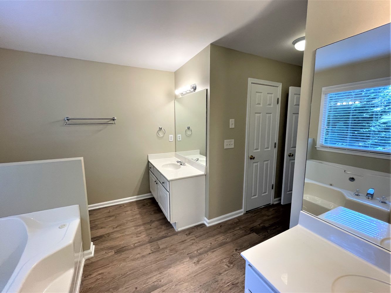 111 Banyon Ct, Dallas photo 11