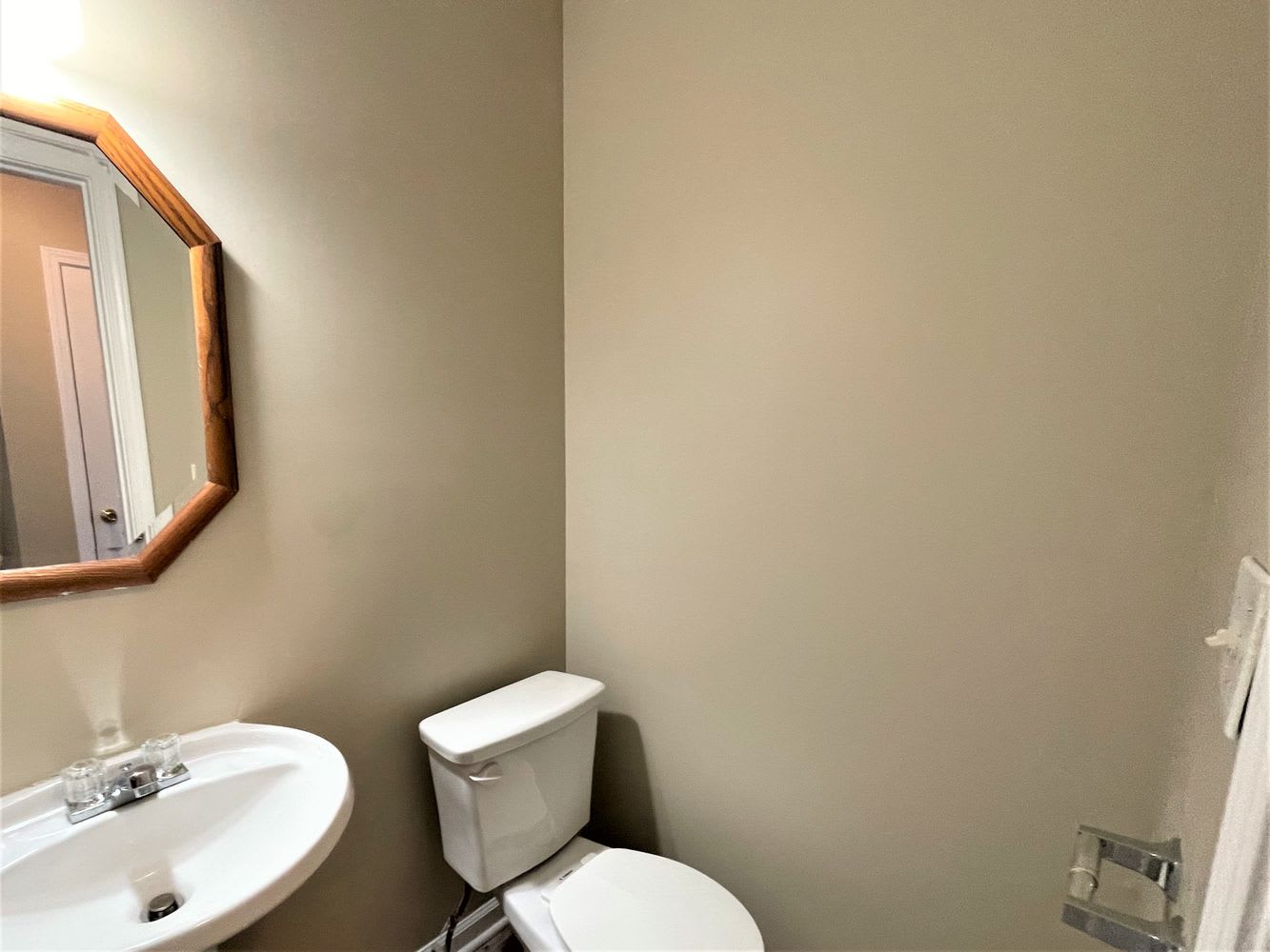 111 Banyon Ct, Dallas photo 12