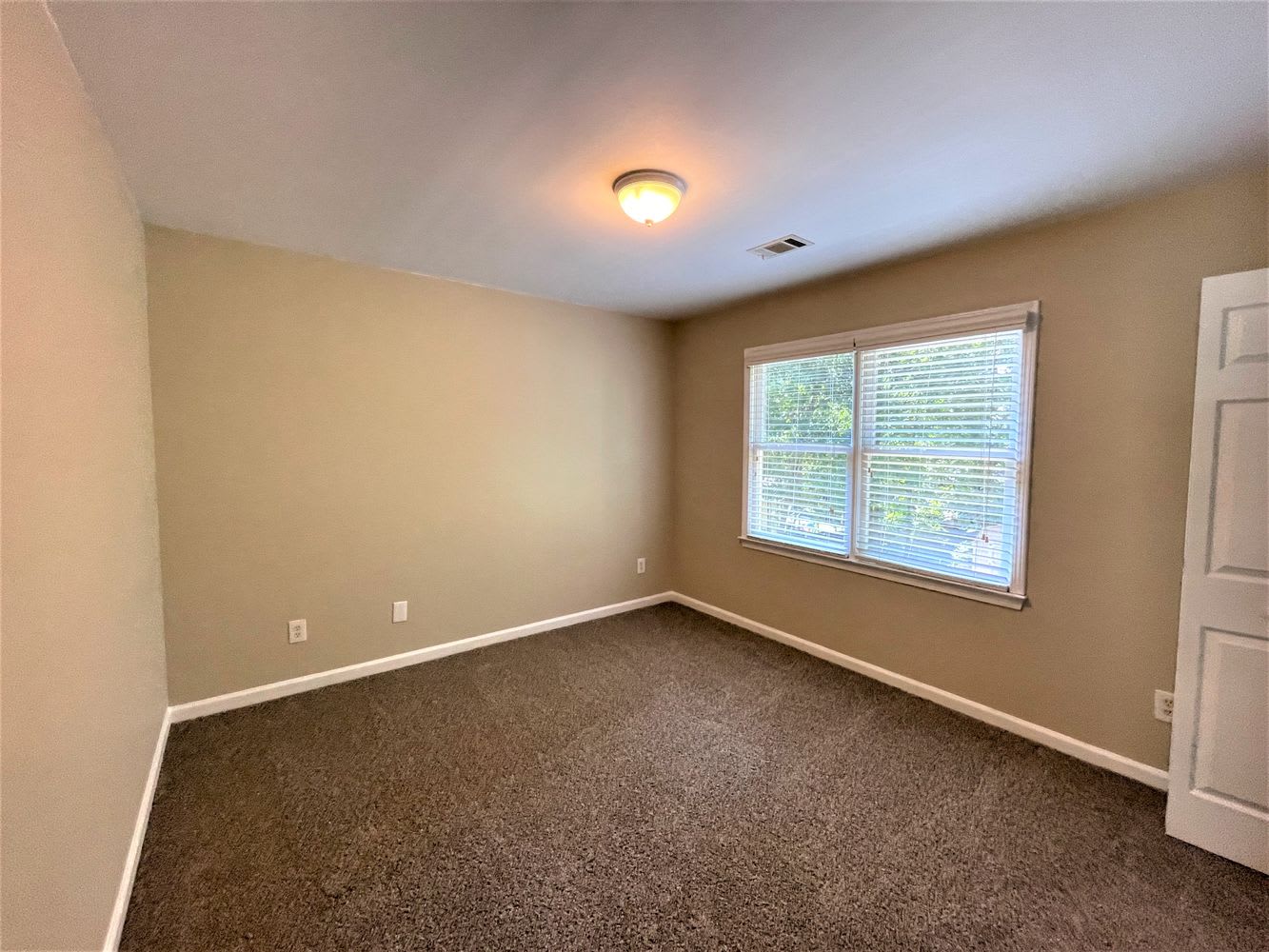 111 Banyon Ct, Dallas photo 7