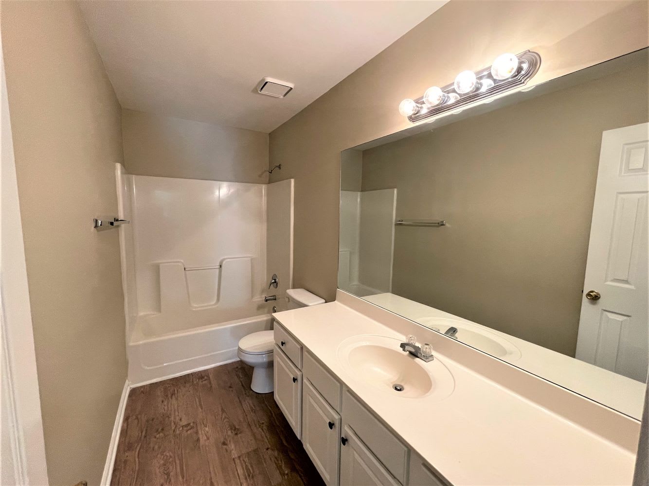 111 Banyon Ct, Dallas photo 10