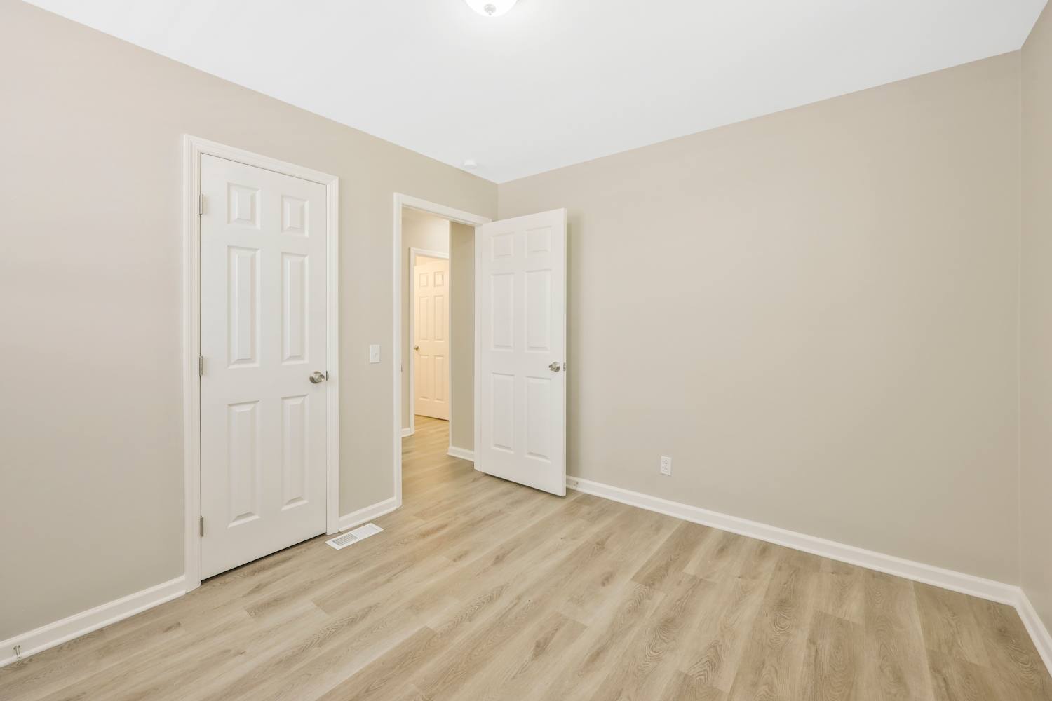 111 Curtiswood Dr, Hendersonville photo 20