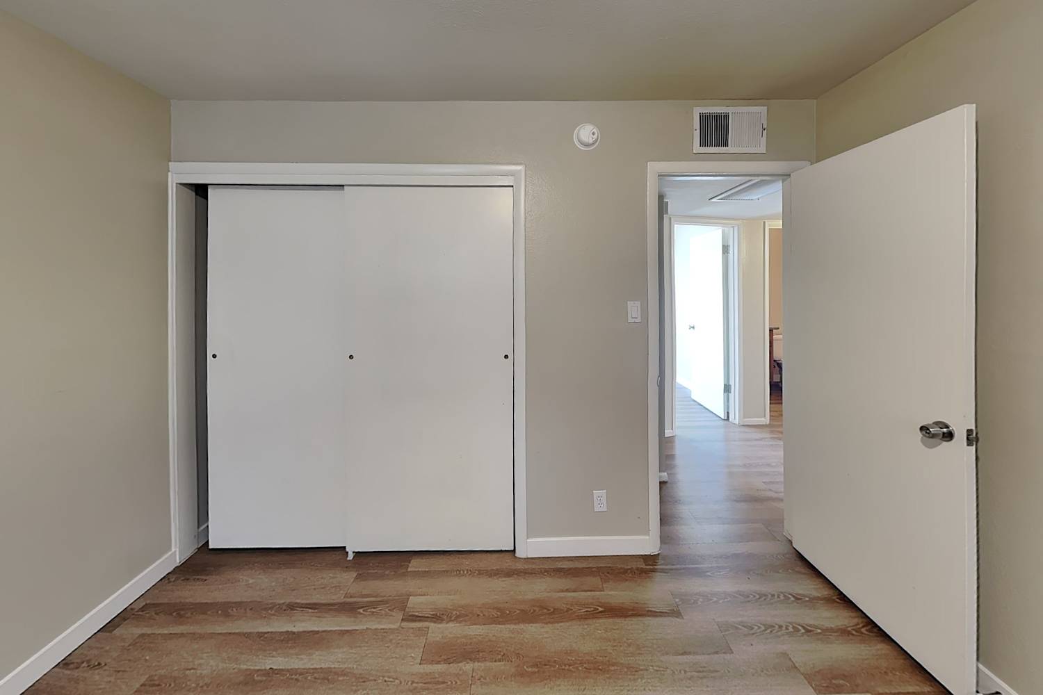 111 E McKinley St, Tempe photo 12