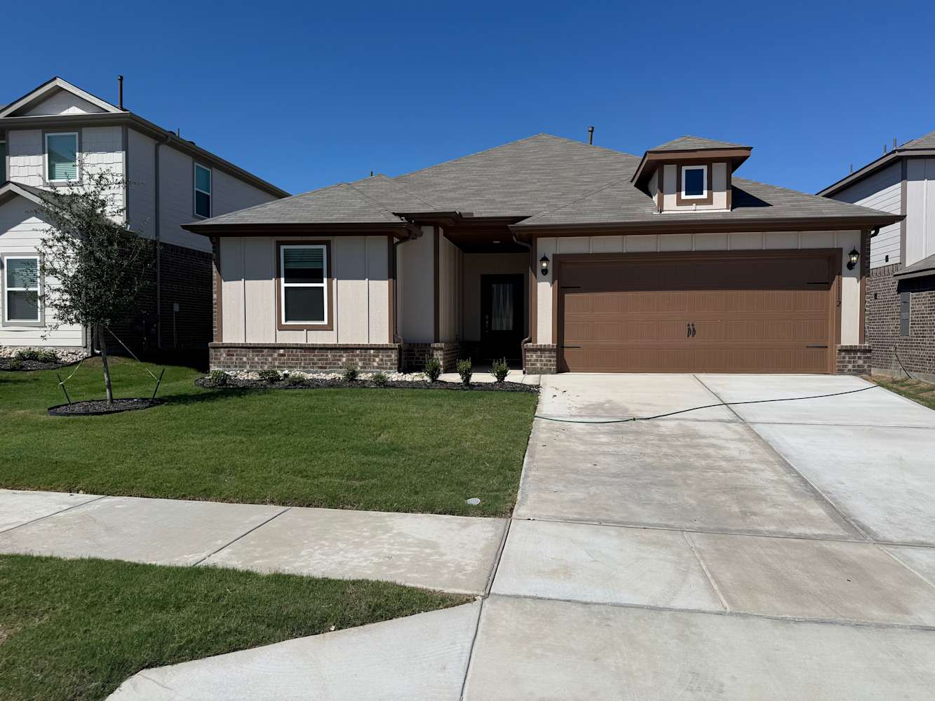 Front of 11112 Santana Drive, Fort Worth, TX