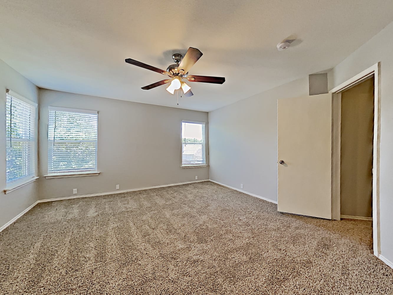 1113 Beechwood Dr, Denton photo 11