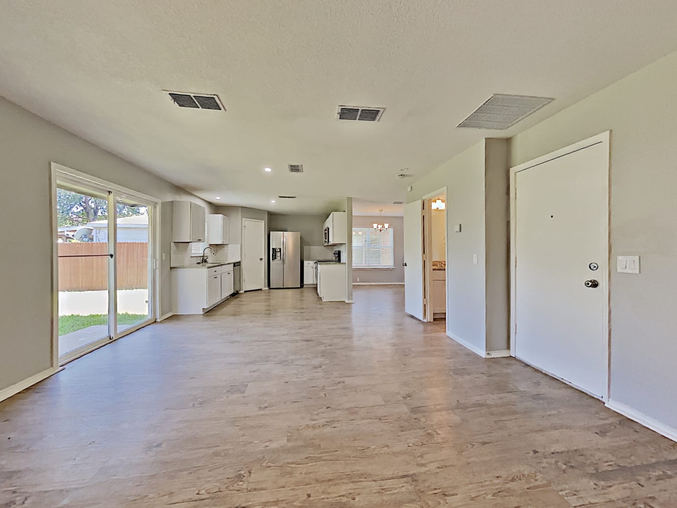 1113 Beechwood Dr, Denton photo 7