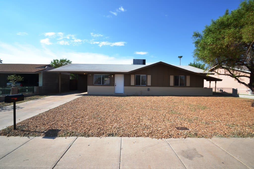 Front of 1113 E Winston Dr, Phoenix, AZ