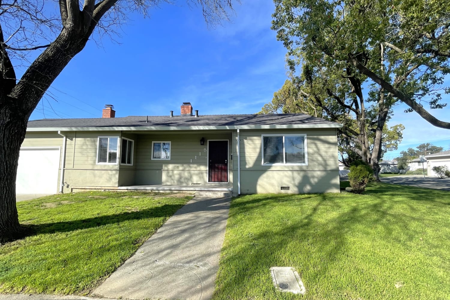 Front of 1115 Vervais Ave, Vallejo, CA