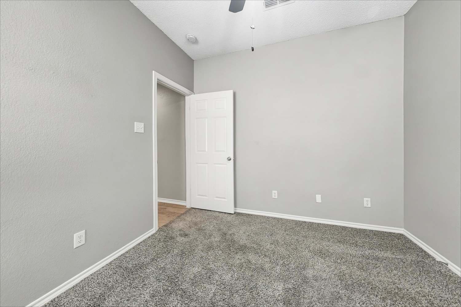 1117 Park Gln, Crowley photo 13