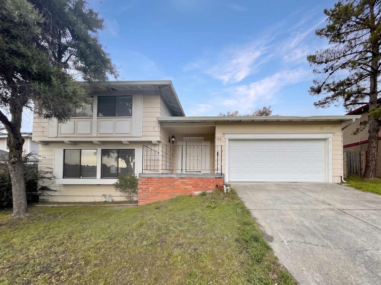 Front of 112 Royal Ct, Vallejo, CA