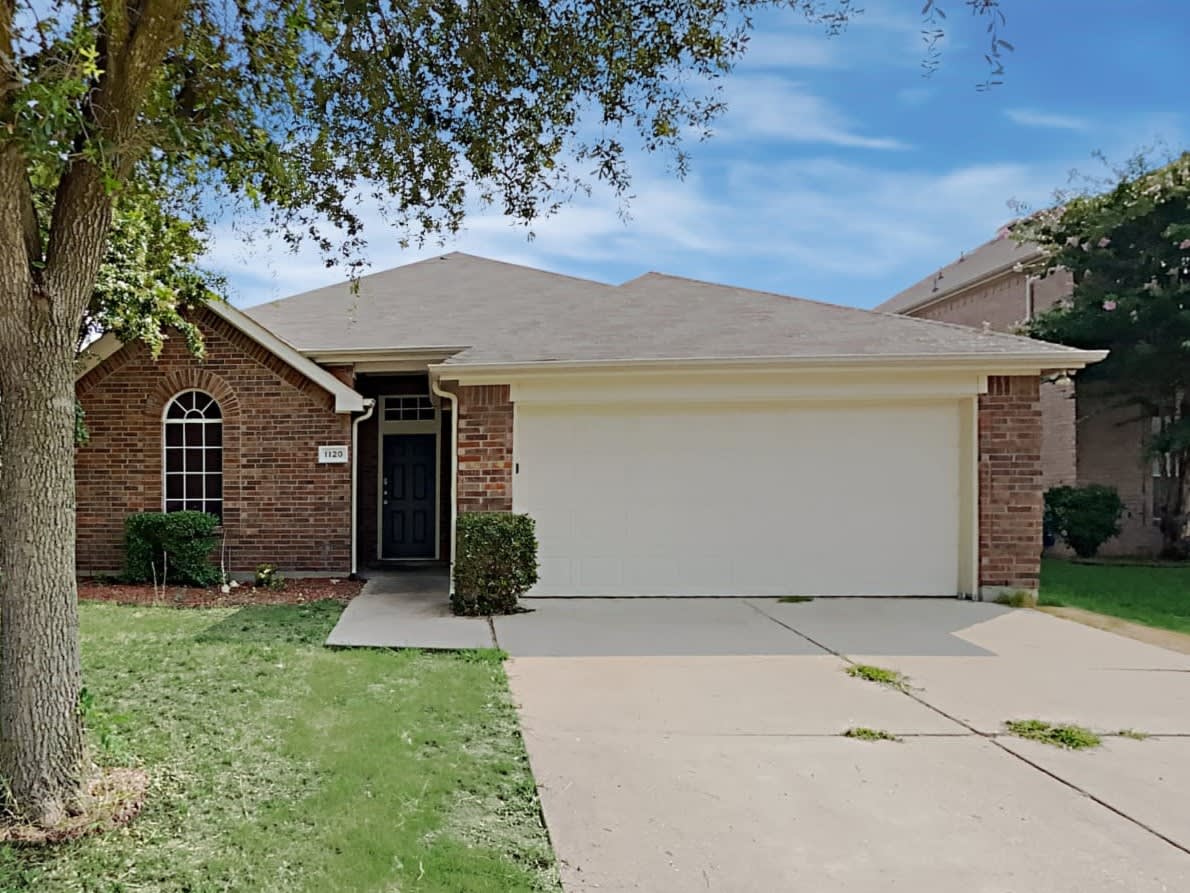 1120 Melrose Dr, Burleson photo 1