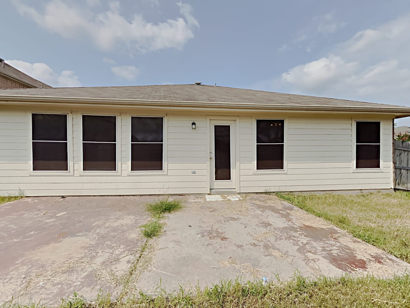 1120 Melrose Dr, Burleson photo 3