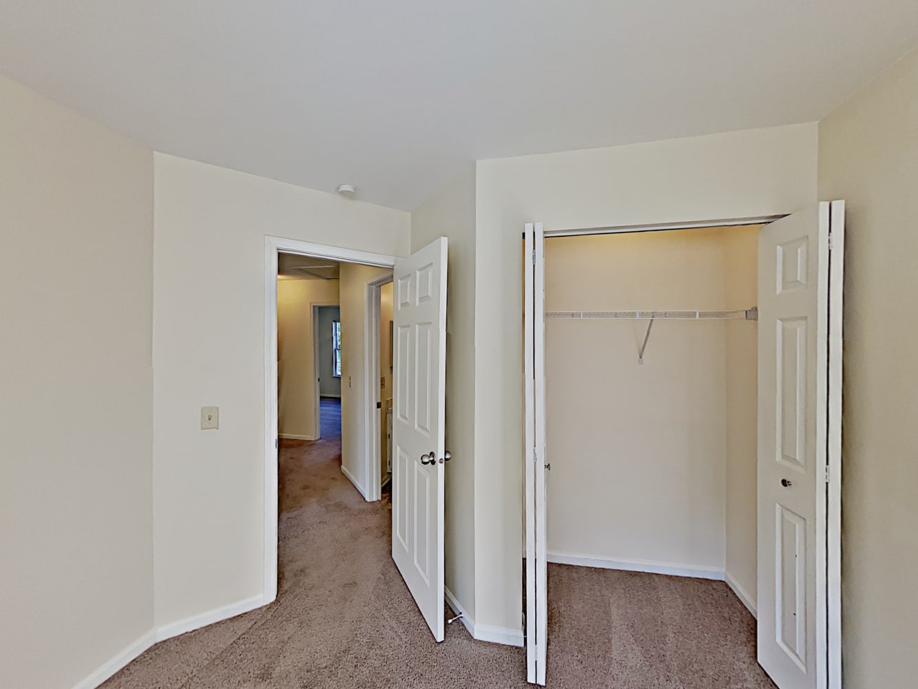 1120 Stonebridge Ct, Elgin photo 16