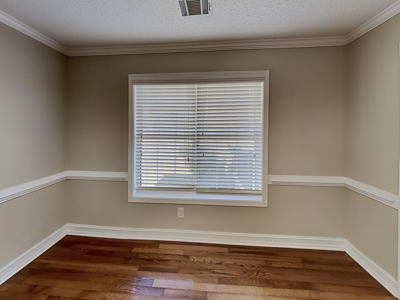1121 Sutton Dr, McDonough photo 8