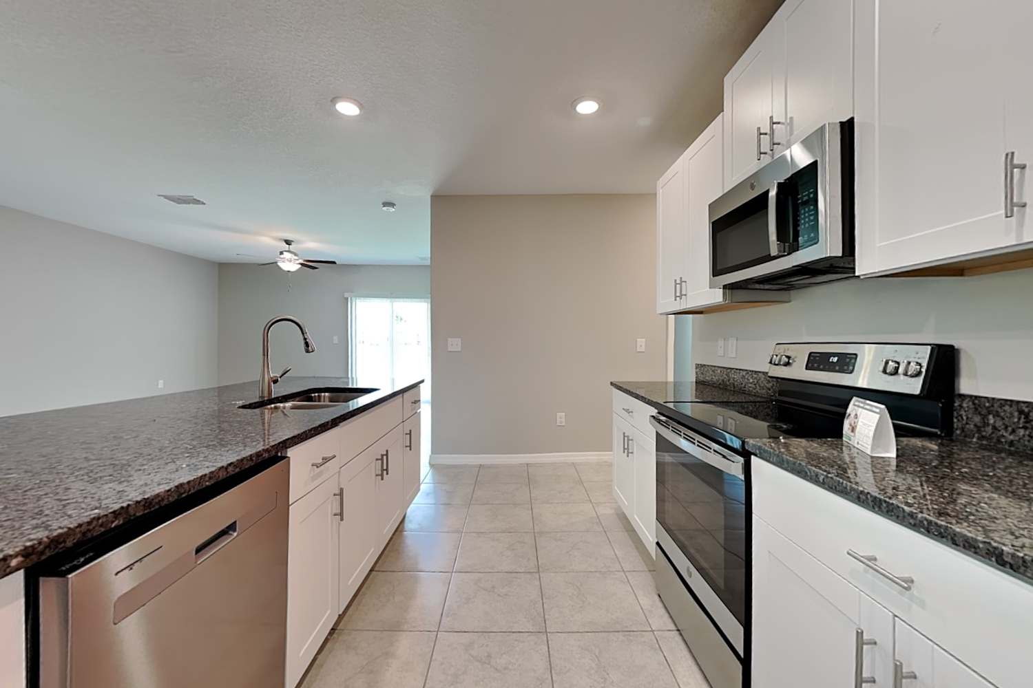 11231 Riley Pines Cir, Gibsonton photo 7