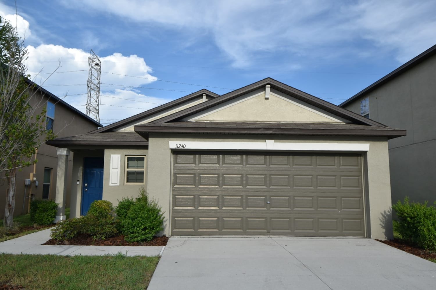 Front of 11240 Riley Pines Cir, Gibsonton, FL