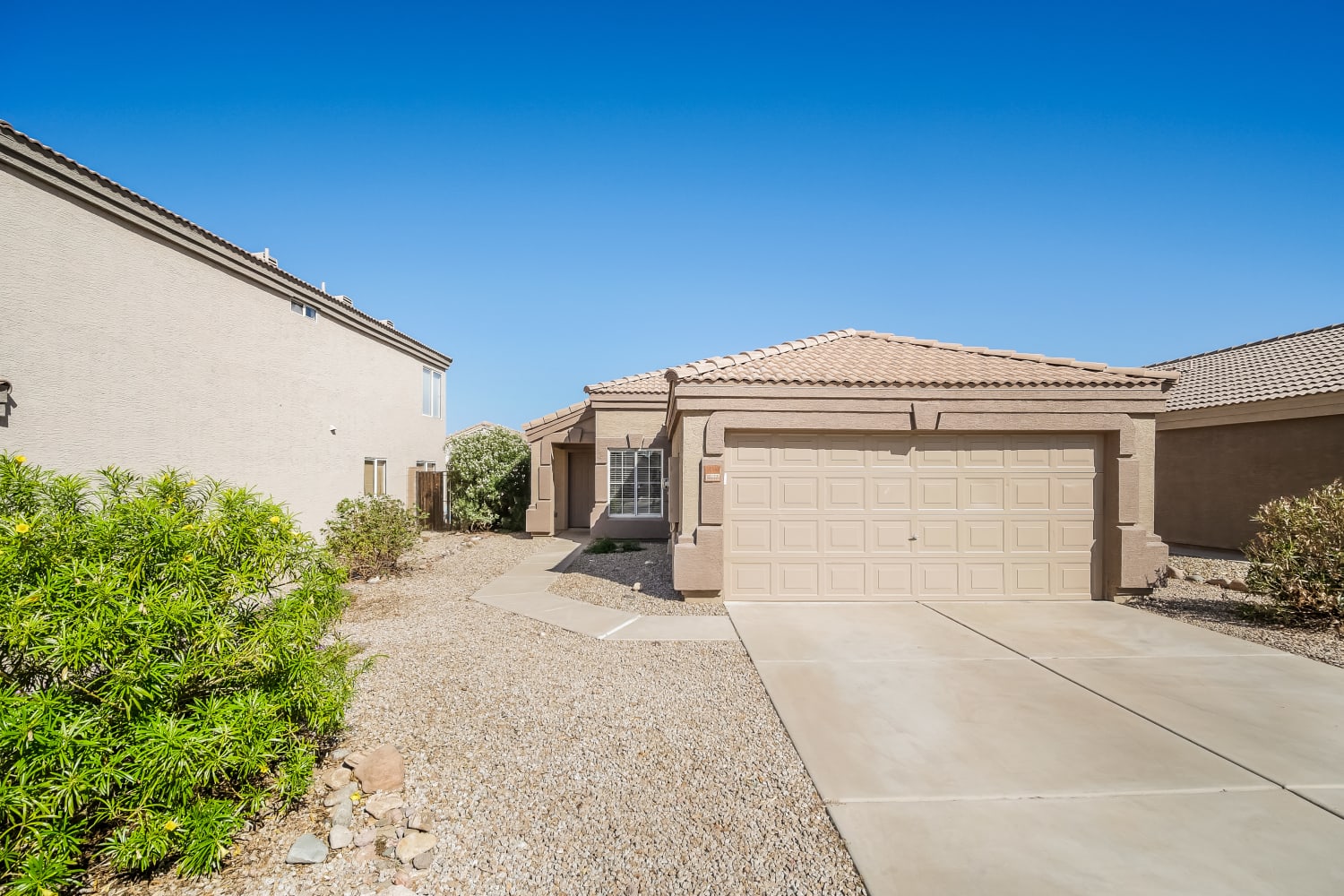 11348 West Madisen Ellise Dr, Surprise photo 1