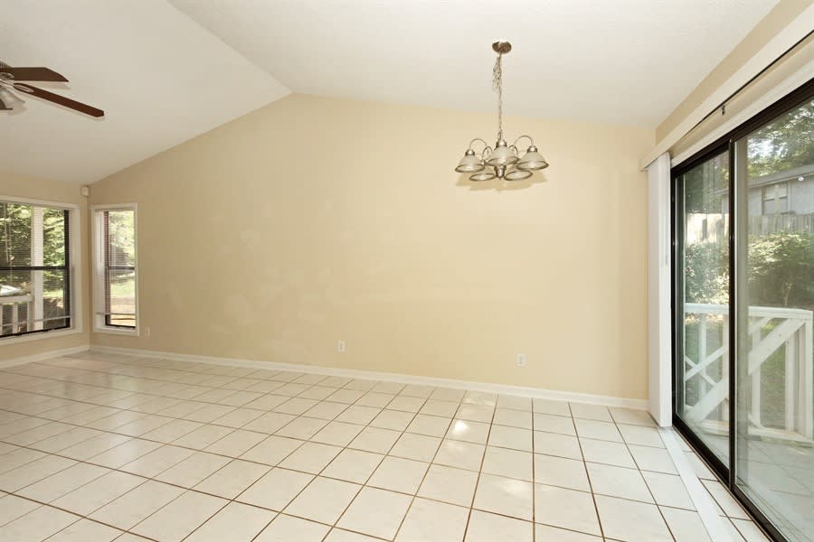 1141 Heritage Glen Dr, Norcross photo 7