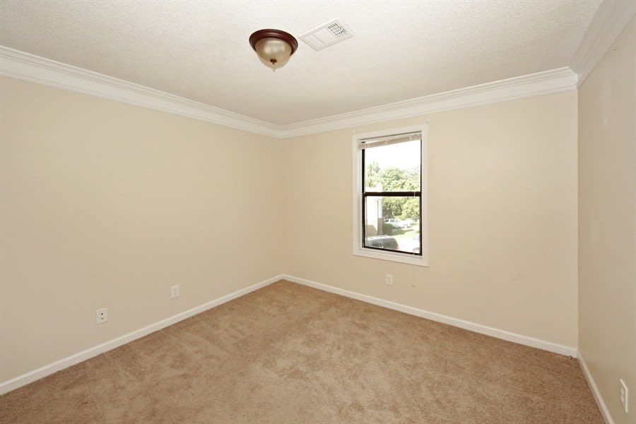 1141 Heritage Glen Dr, Norcross photo 9