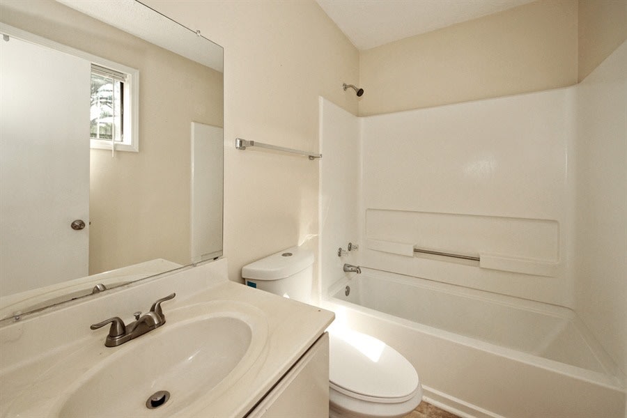 1141 Heritage Glen Dr, Norcross photo 11