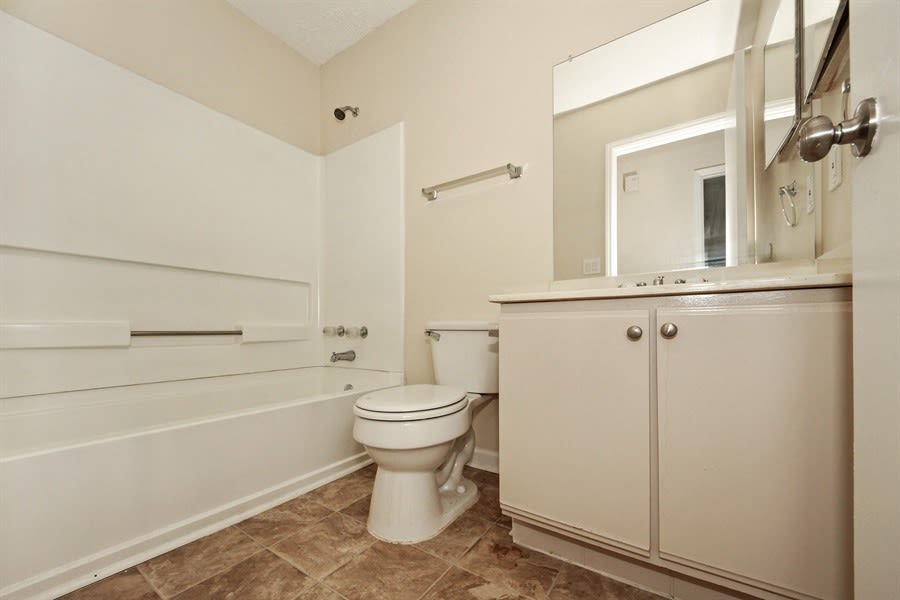 1141 Heritage Glen Dr, Norcross photo 12
