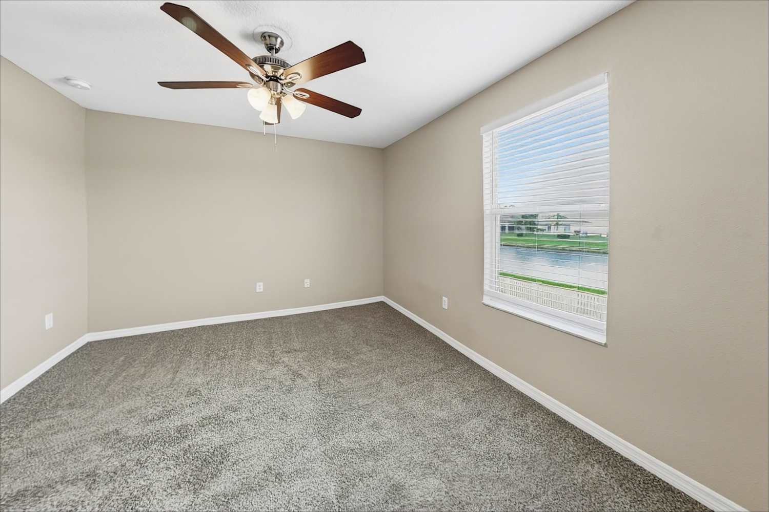 11430 Flora Springs Dr, Riverview photo 17