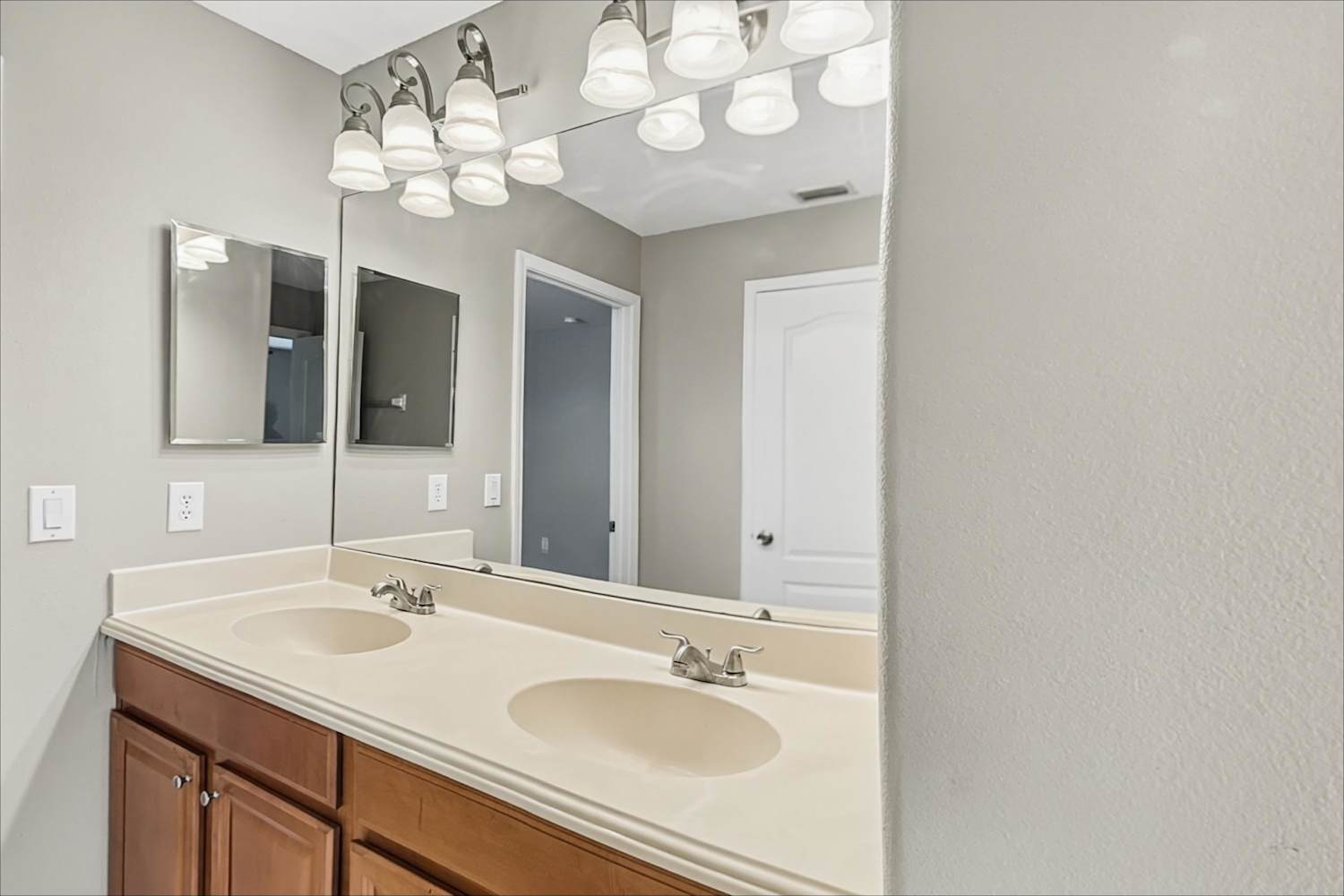 11430 Flora Springs Dr, Riverview photo 24