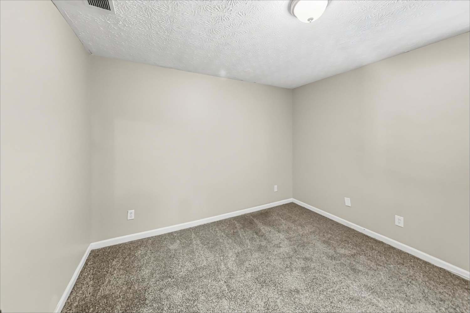 115 Masters Dr, Newnan photo 16