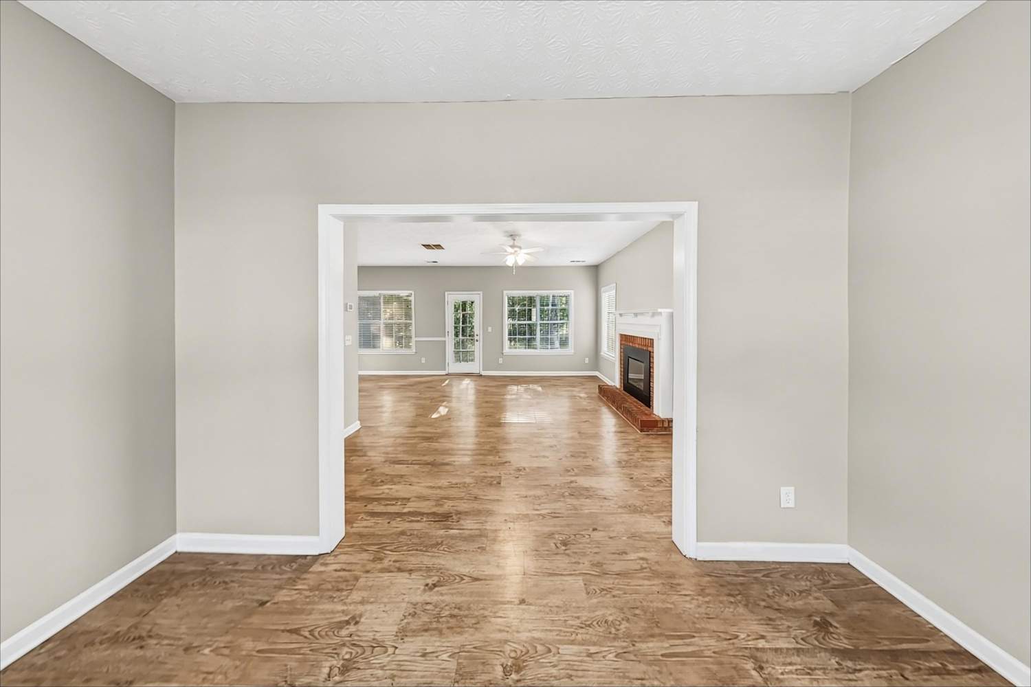 115 Masters Dr, Newnan photo 8