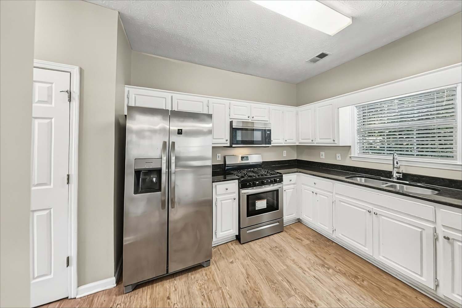 115 Masters Dr, Newnan photo 12