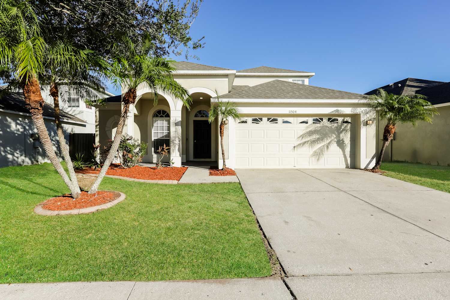 Front of 11504 Village Brook Dr, Riverview, FL