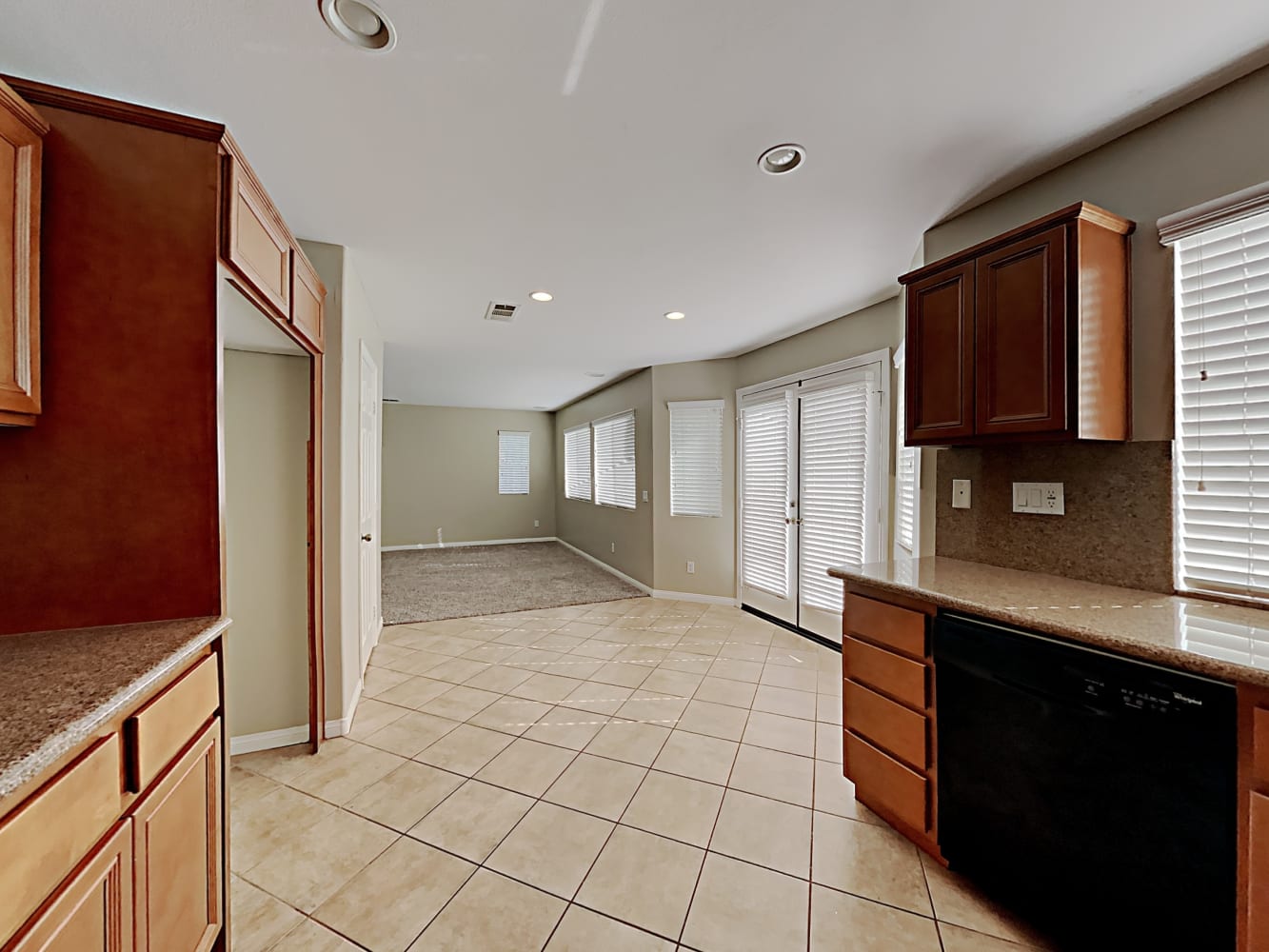 11512 Magnolia St, Corona photo 7