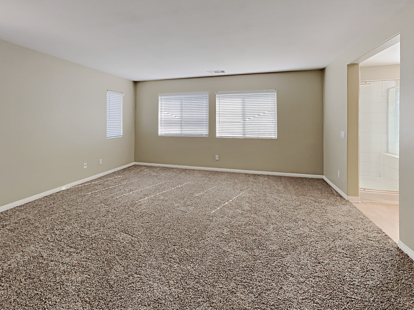 11512 Magnolia St, Corona photo 9