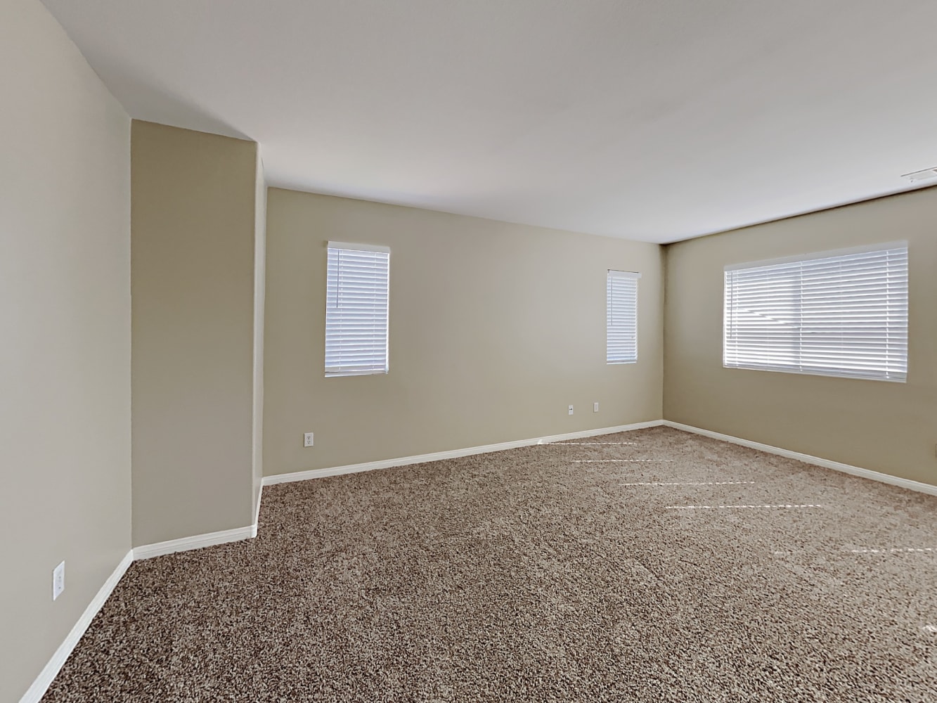11512 Magnolia St, Corona photo 10